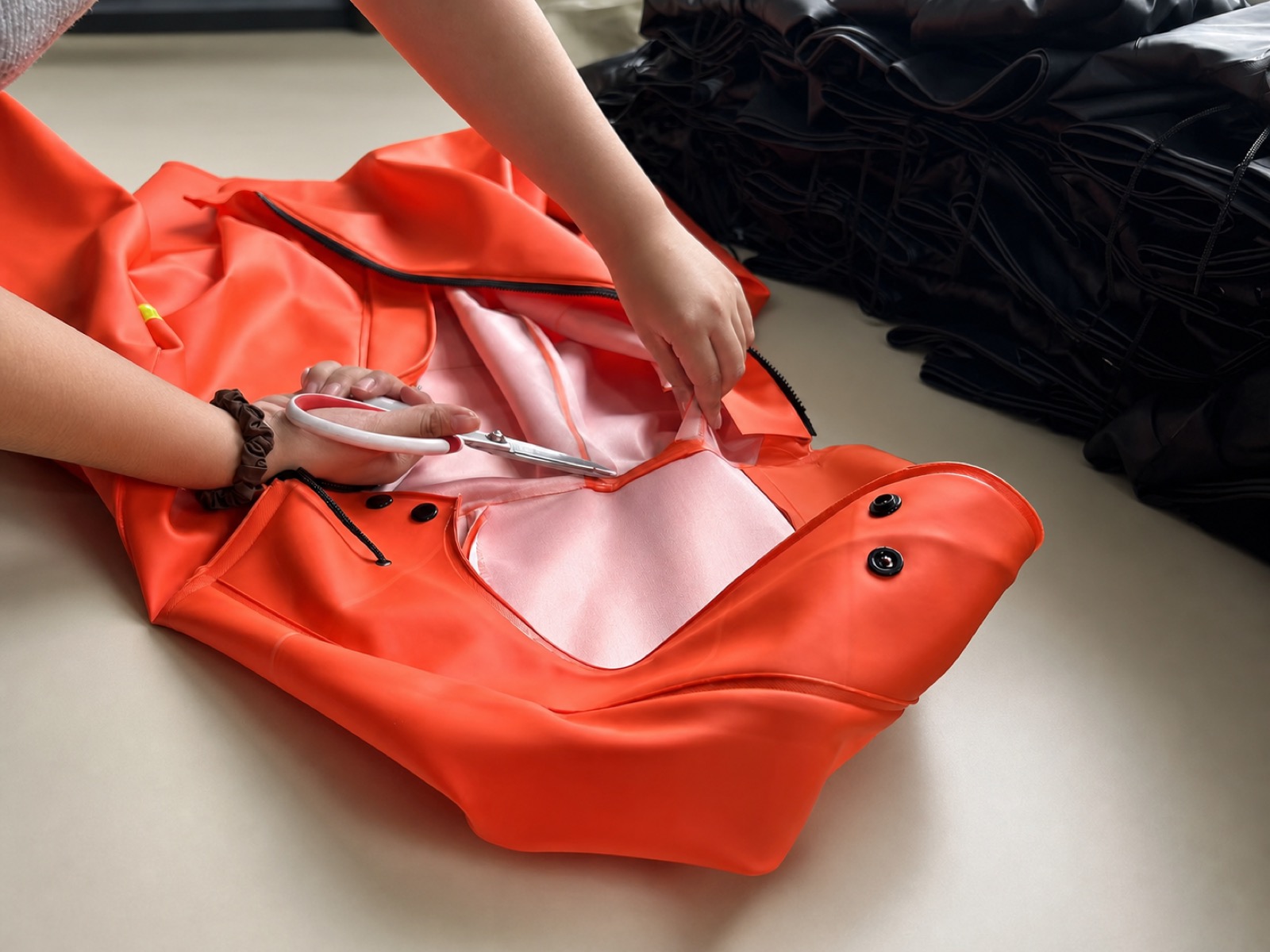 Rainwear quality inspection